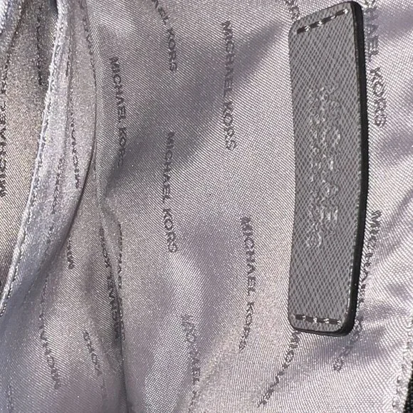 Michael Kors Bedford Large Double Zip Wristlet NWT - Picture 6 of 7